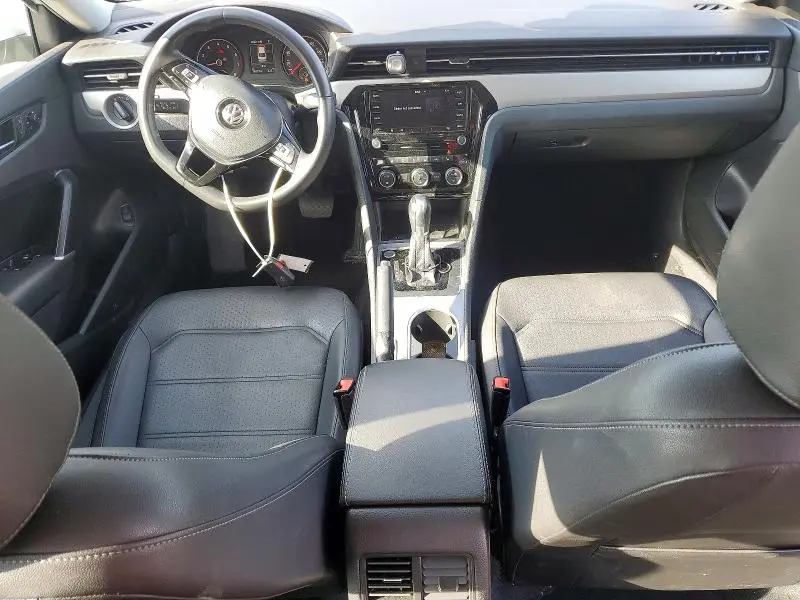 2021 VOLKSWAGEN PASSAT SE  