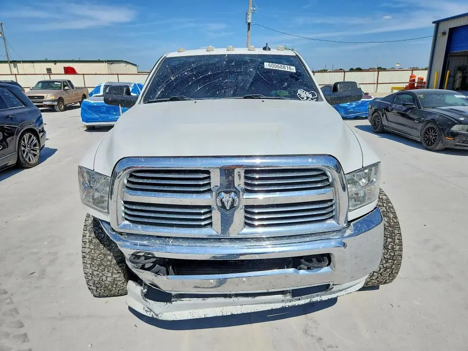 2016 RAM 2500 SLT  