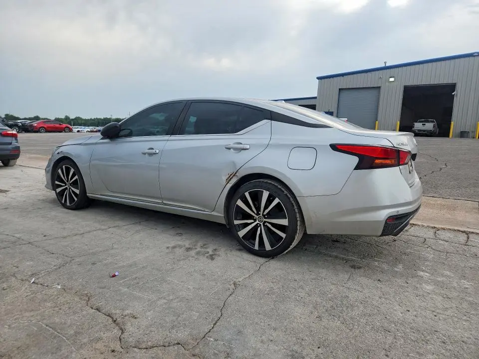 2020 NISSAN ALTIMA SR  