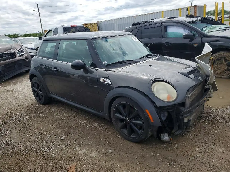 2011 MINI COOPER S  