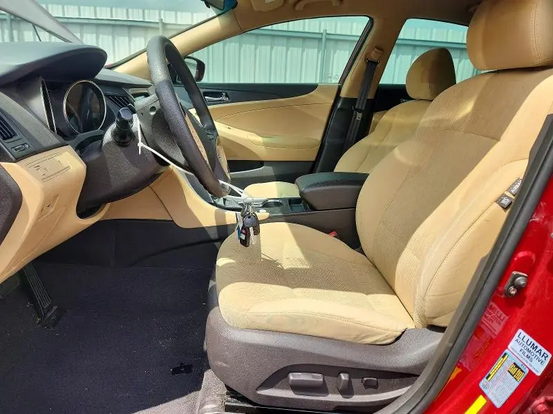2011 HYUNDAI SONATA GLS  