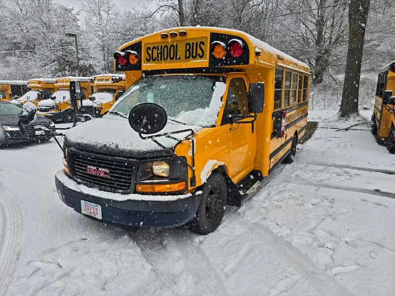 2014 GMC SAVANA CUTAWAY G3500  