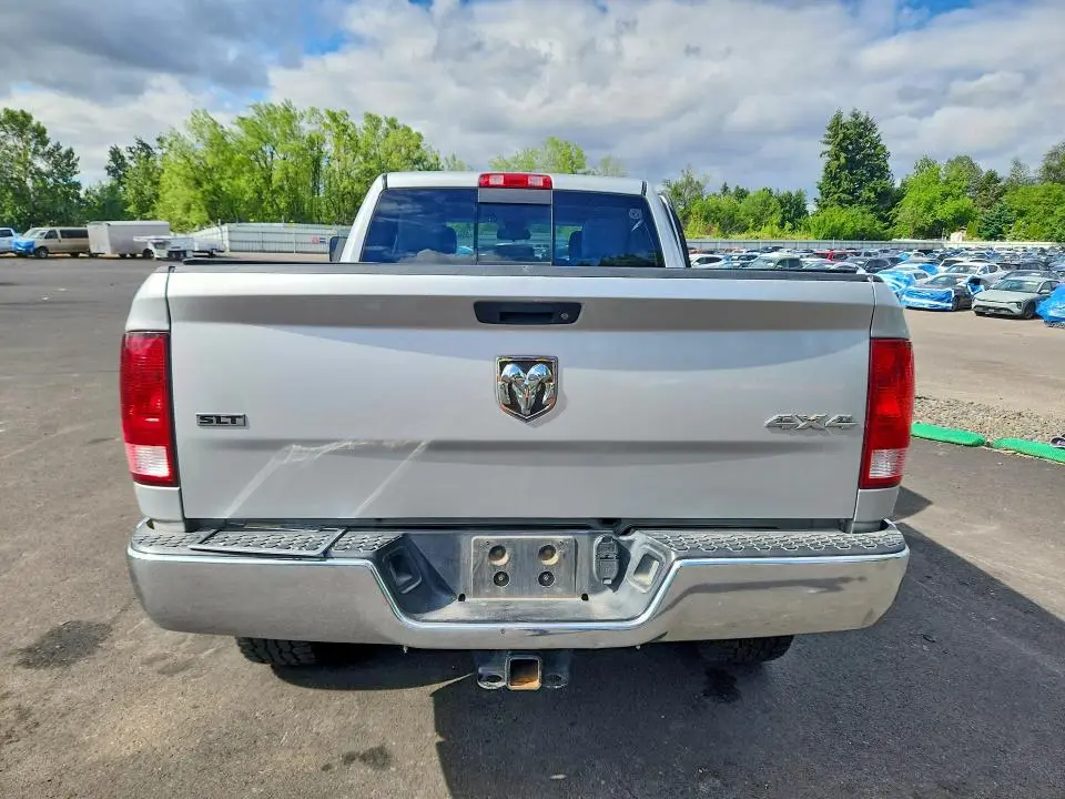 2016 RAM 2500 SLT  