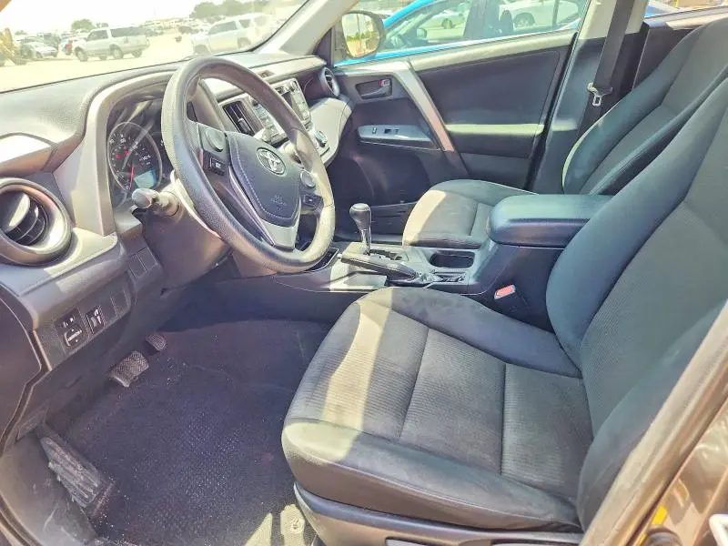 2016 TOYOTA RAV4 LE  