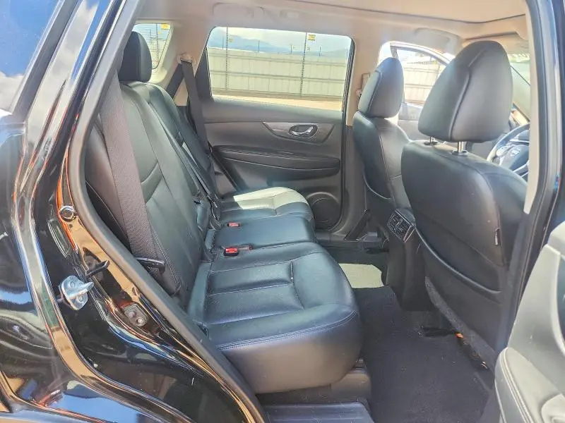 2015 NISSAN ROGUE SL  
