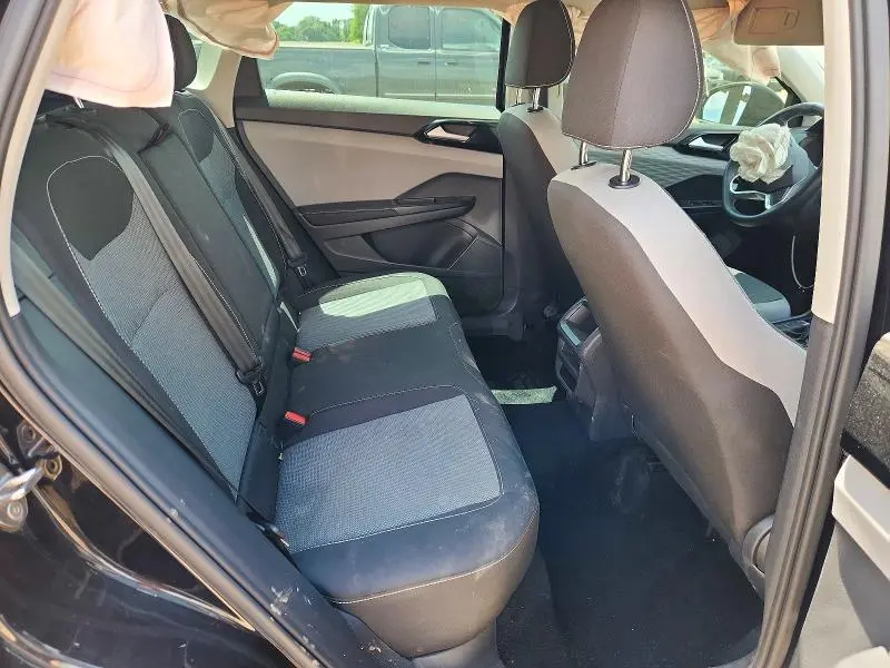 2024 VOLKSWAGEN TAOS S  