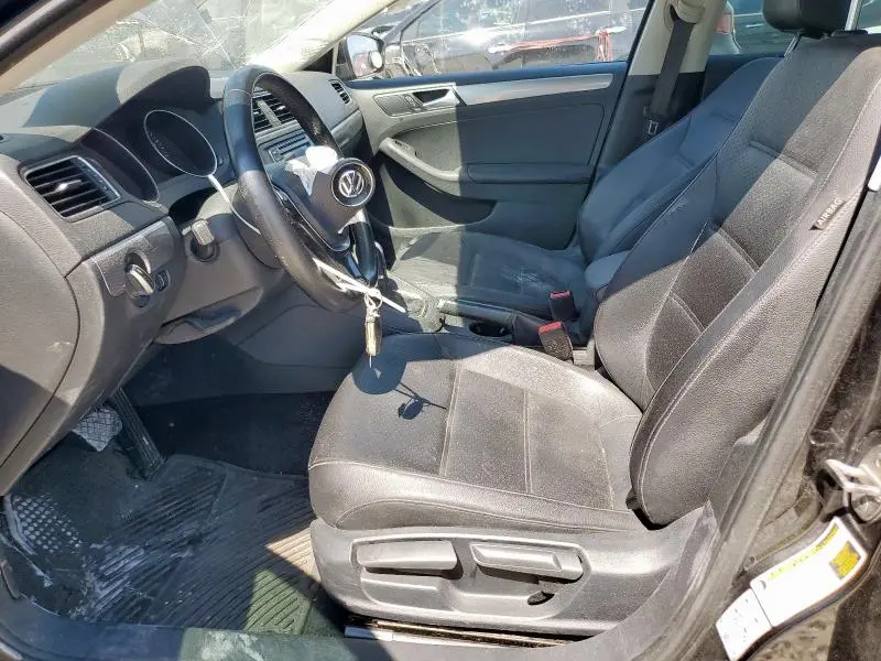 2016 VOLKSWAGEN JETTA SE