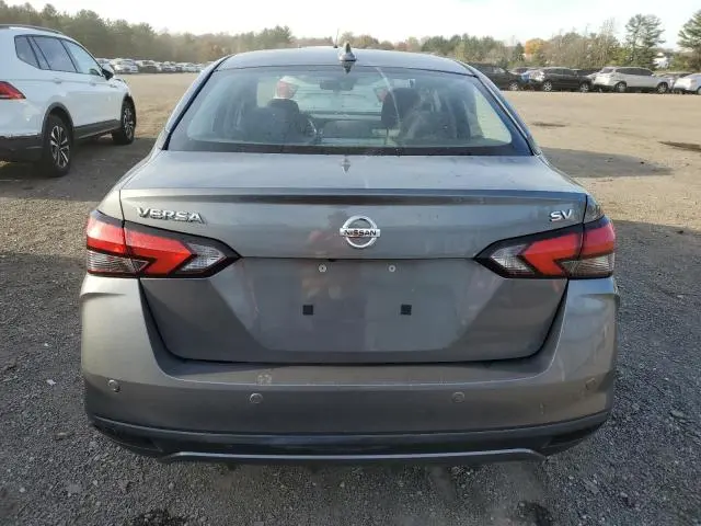 2021 NISSAN VERSA SV  