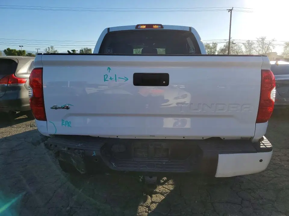 2019 TOYOTA TUNDRA PLATINUM  