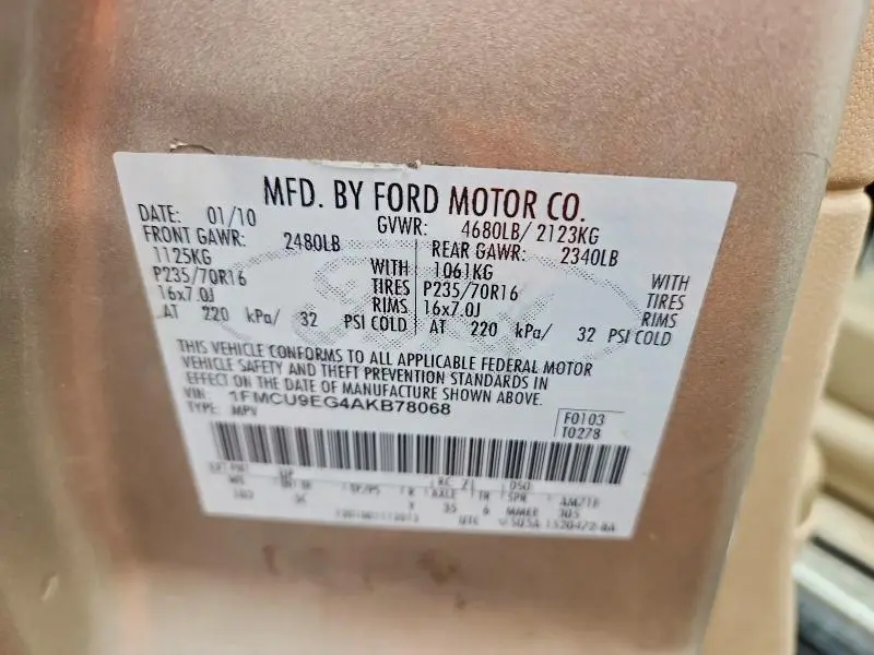 2010 FORD ESCAPE LIMITED  