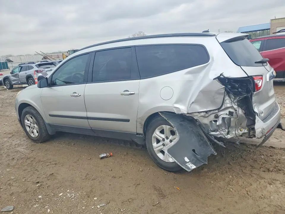 2015 CHEVROLET TRAVERSE LS  