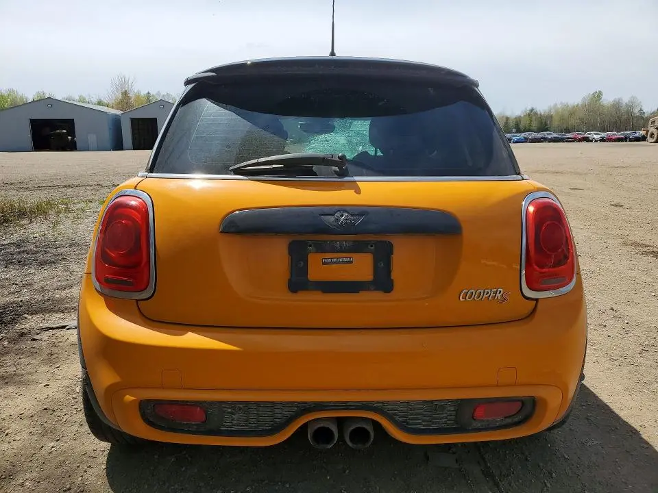 2016 MINI COOPER S  