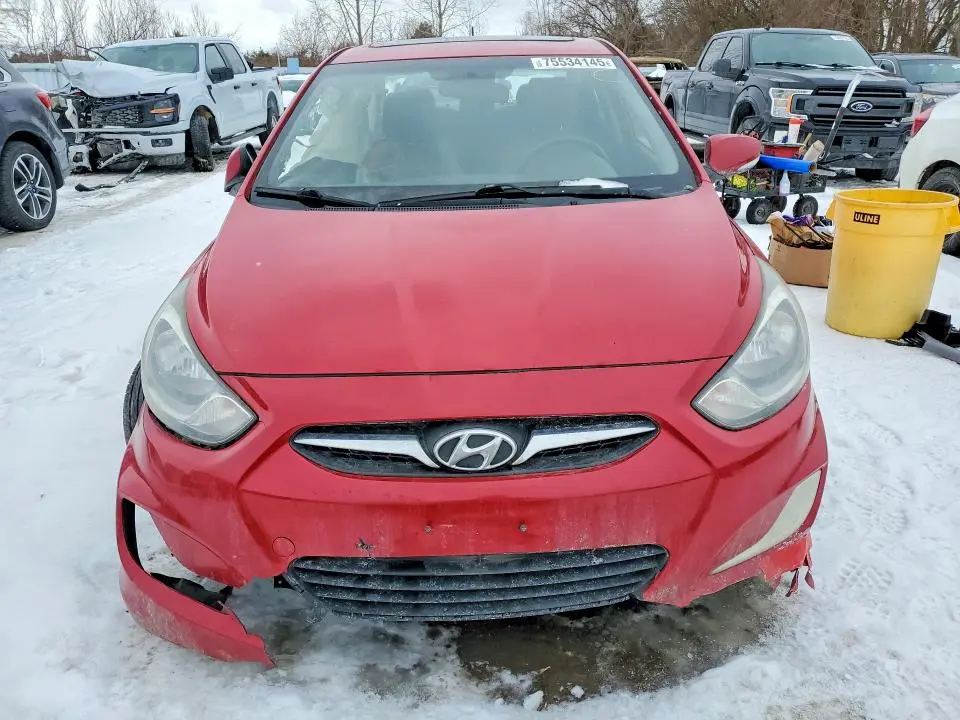 2013 HYUNDAI ACCENT GLS  