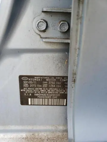 2012 HYUNDAI ELANTRA GLS  