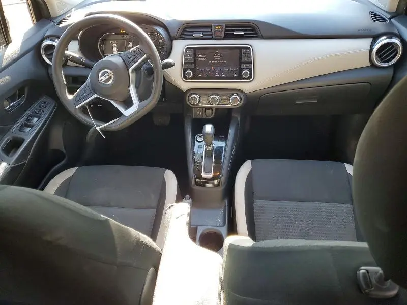 2020 NISSAN VERSA SV  