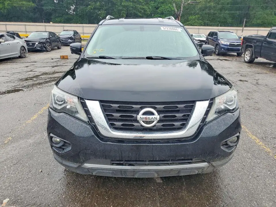 2017 NISSAN PATHFINDER SL  