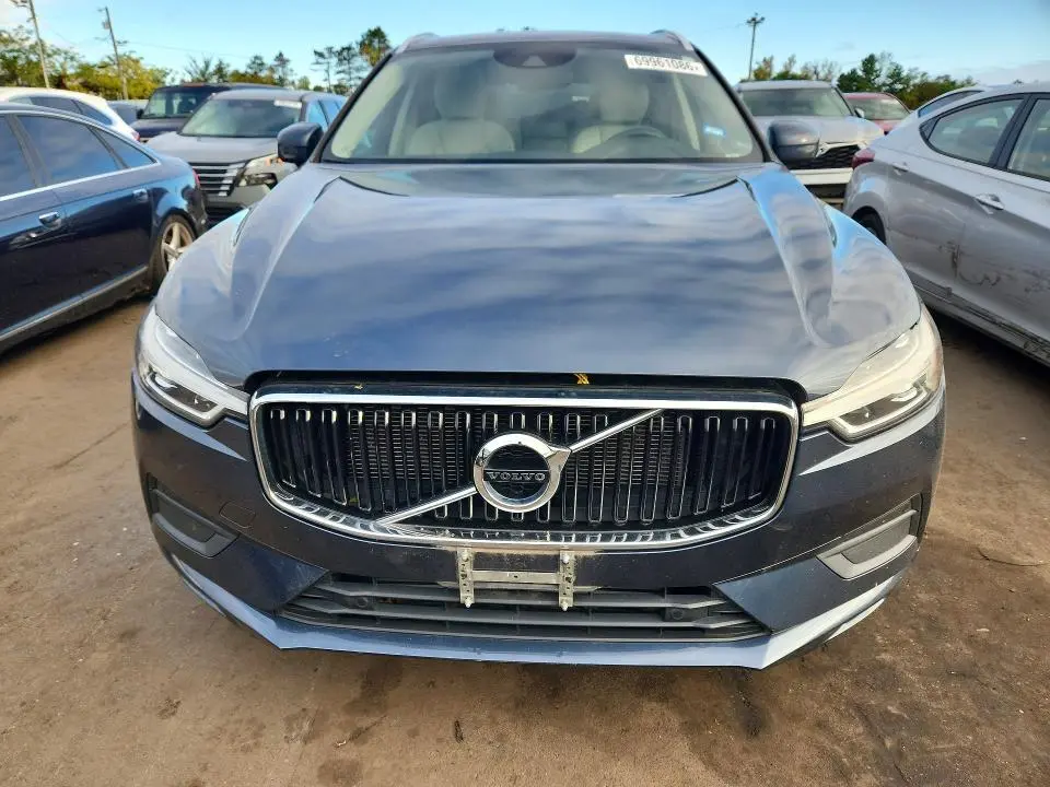 2020 VOLVO XC60 T5 MOMENTUM  