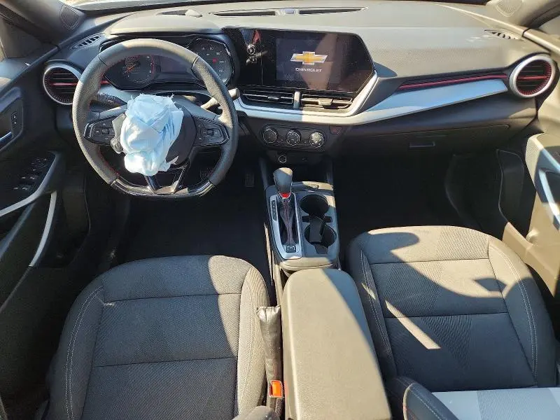 2025 CHEVROLET TRAX 1RS  