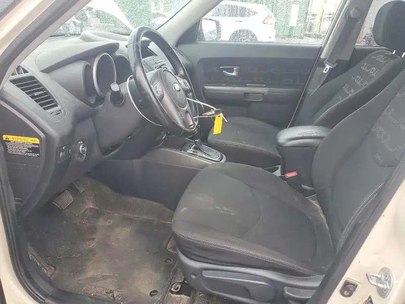 2013 KIA SOUL +  