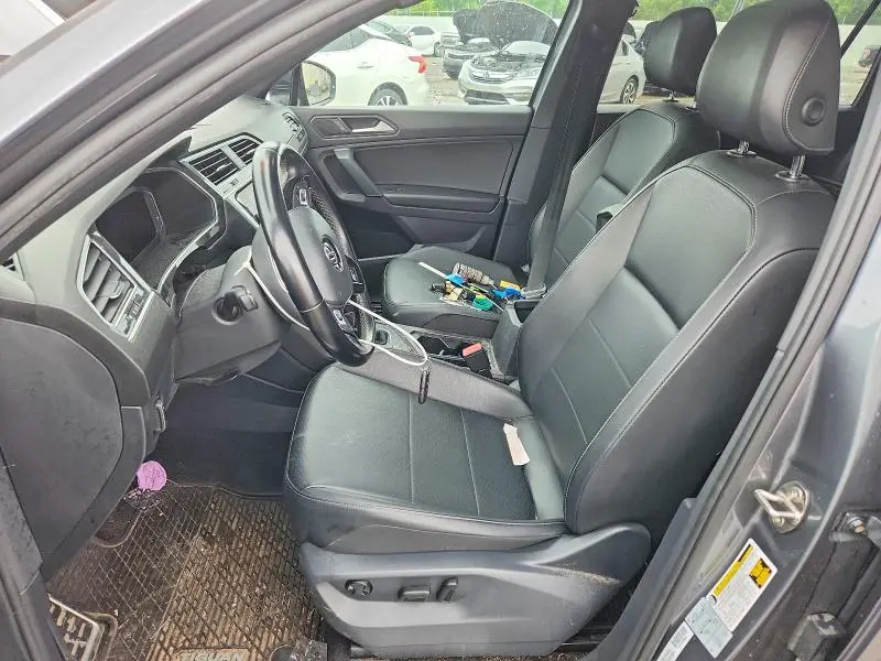 2019 VOLKSWAGEN TIGUAN SE/SEL/SEL R-LINE JET-BLACK/SE  