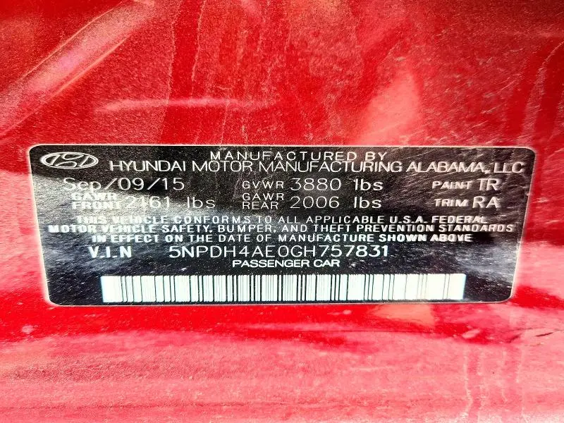 2016 HYUNDAI ELANTRA SE  