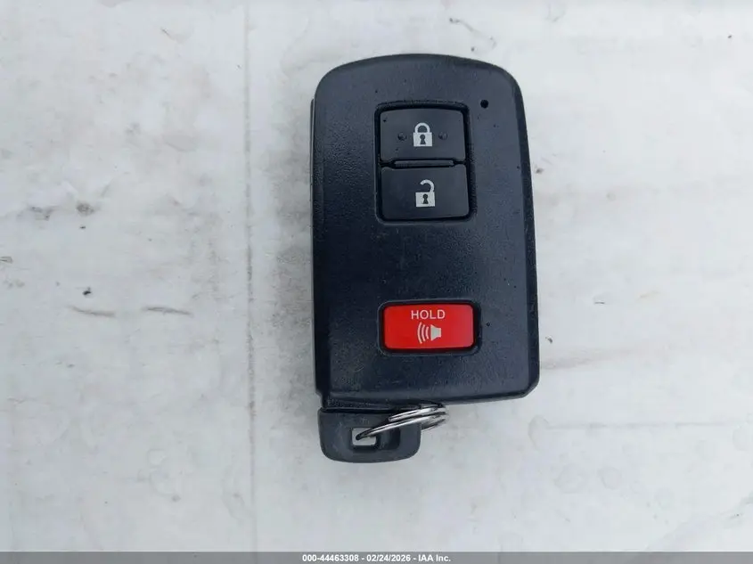 2015 TOYOTA PRIUS C FOUR