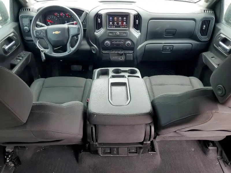2025 CHEVROLET SILVERADO   