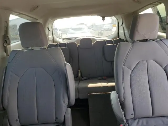 2017 CHRYSLER PACIFICA LX  