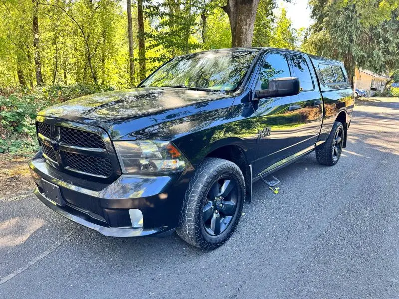 2016 RAM 1500 ST  