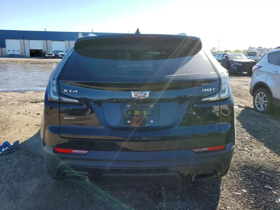 2019 CADILLAC XT4 SPORT  