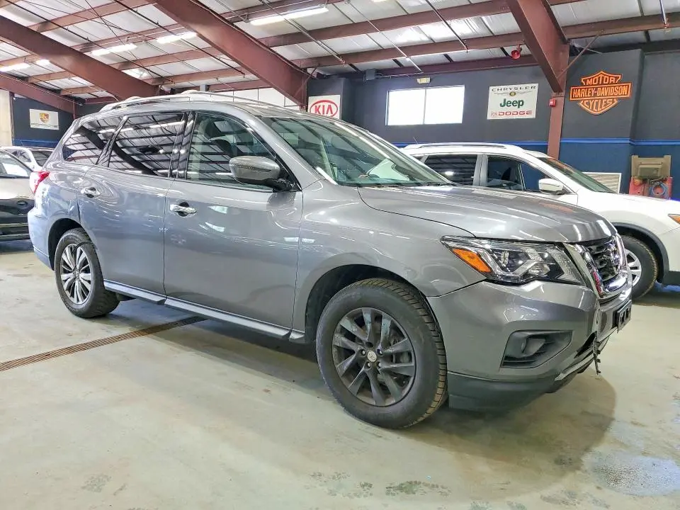 2018 NISSAN PATHFINDER SV  