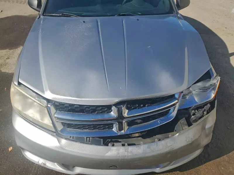 2013 DODGE AVENGER SE  