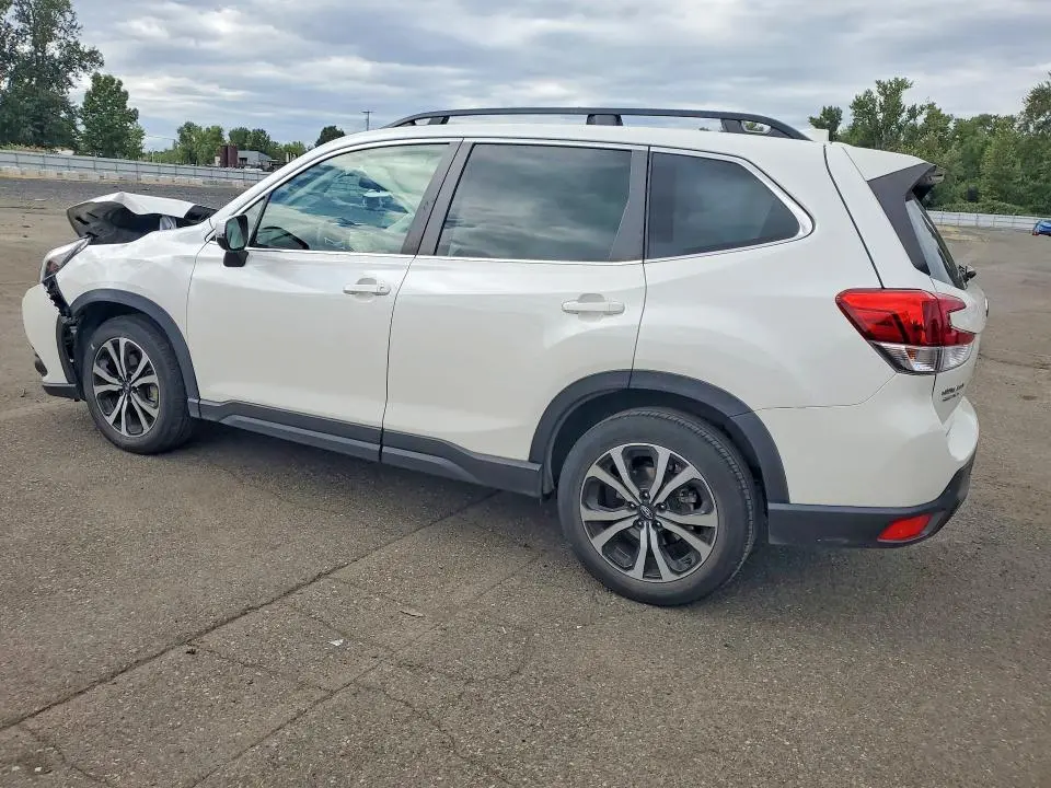 2022 SUBARU FORESTER LIMITED  