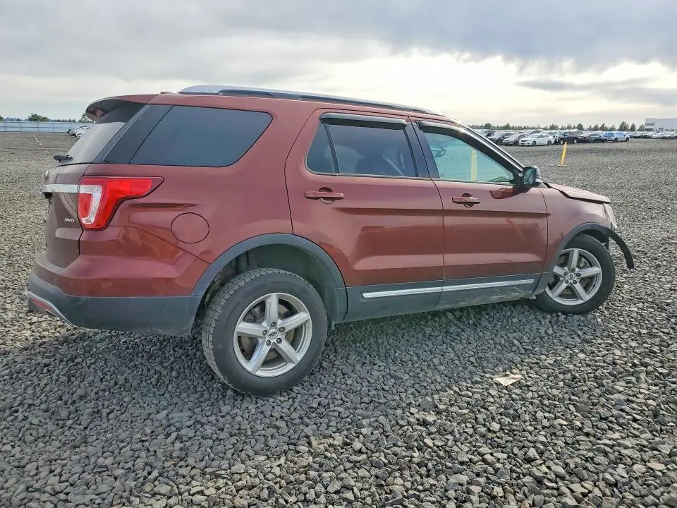 2016 FORD EXPLORER XLT  