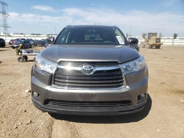 2016 TOYOTA HIGHLANDER XLE  