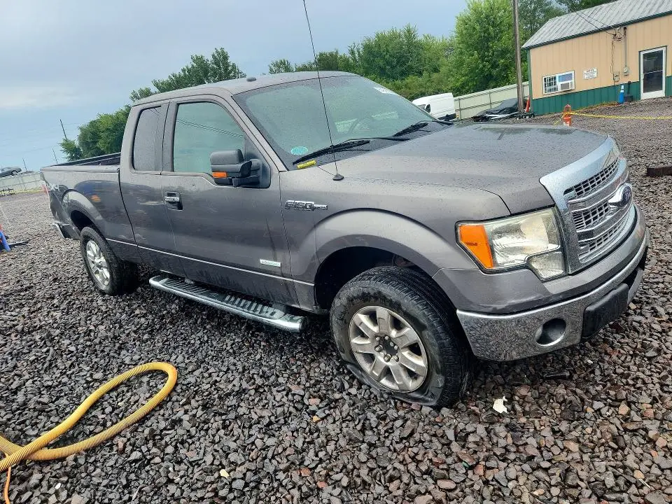 2013 FORD F150 SUPER CAB  
