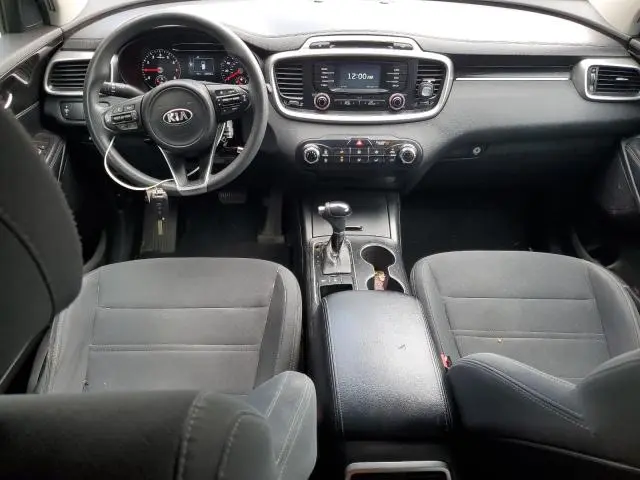 2017 KIA SORENTO LX