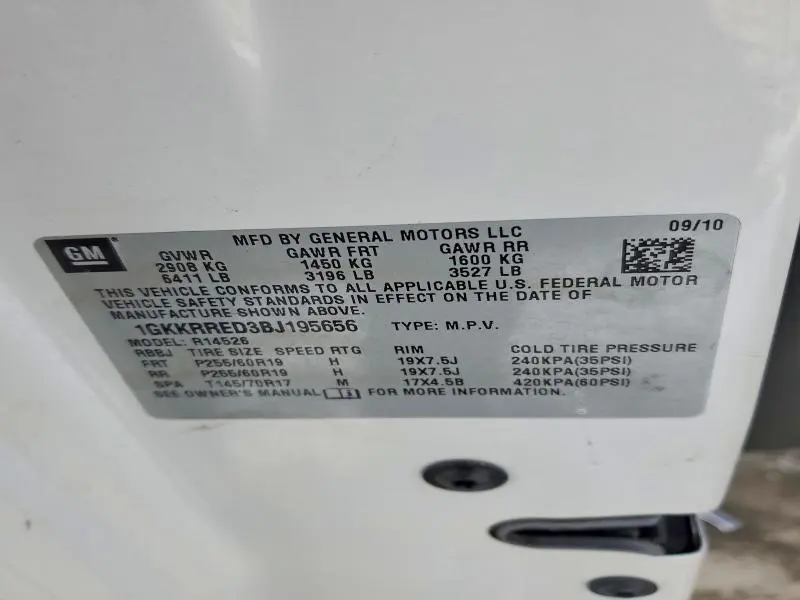 2011 GMC ACADIA SLT-1  