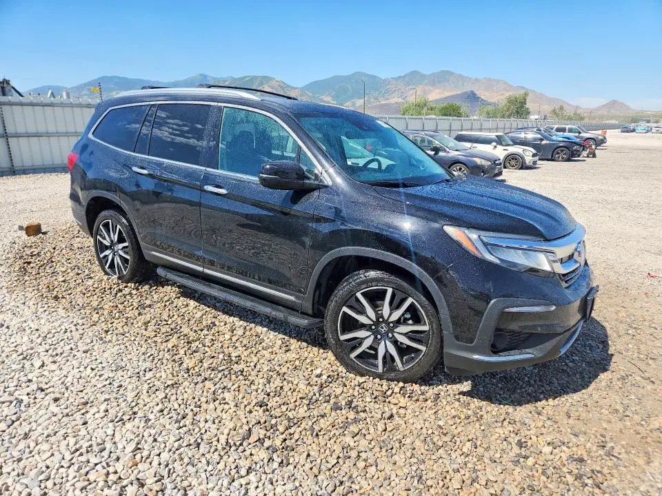 2019 HONDA PILOT TOURING  