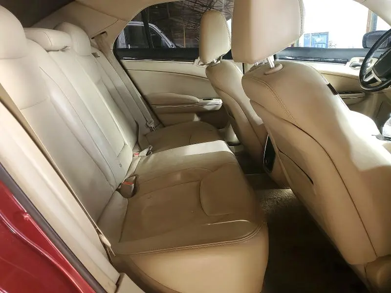 2012 CHRYSLER 300 LIMITED  