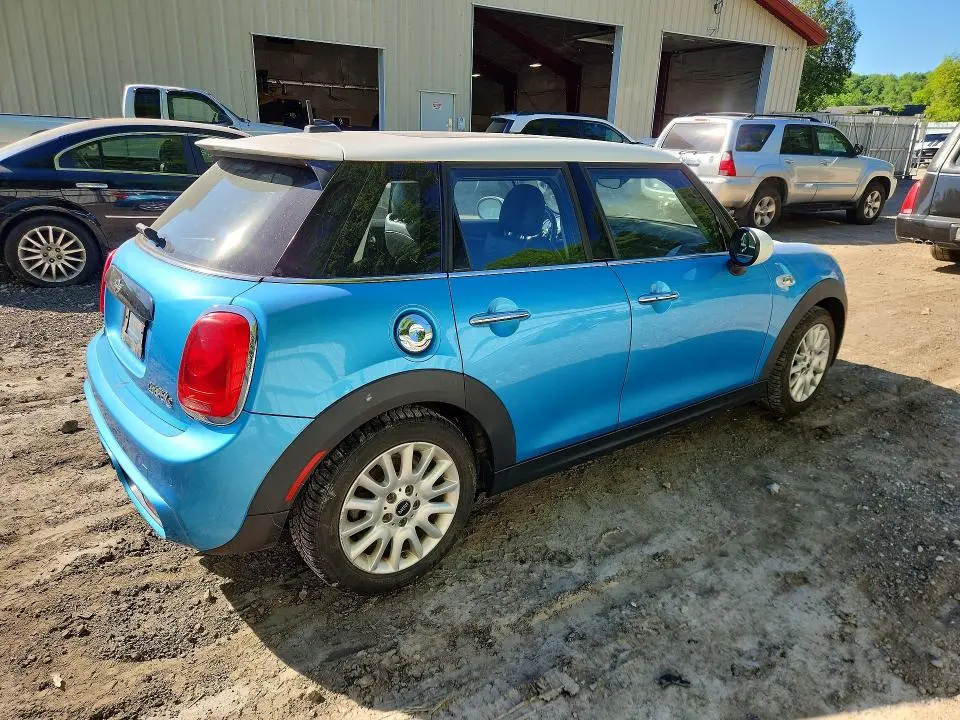 2015 MINI COOPER S  