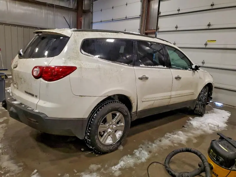 2011 CHEVROLET TRAVERSE LT  