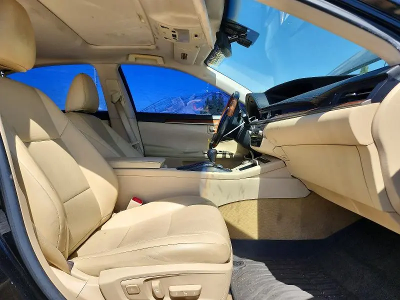 2013 LEXUS ES 300H  