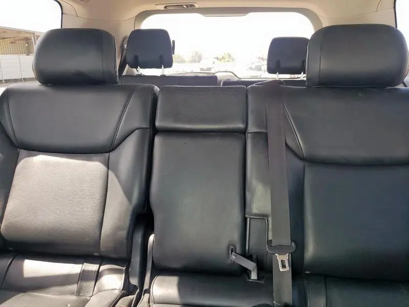 2011 LEXUS LX 570  