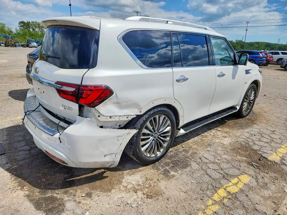 2020 INFINITI QX80 LUXE  