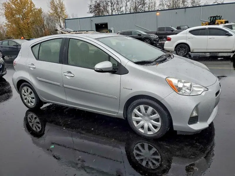 2014 TOYOTA PRIUS C   