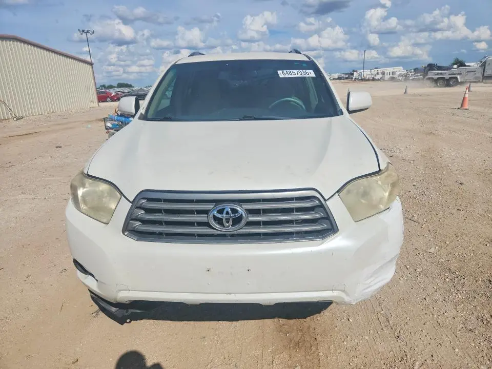 2010 TOYOTA HIGHLANDER BASE  