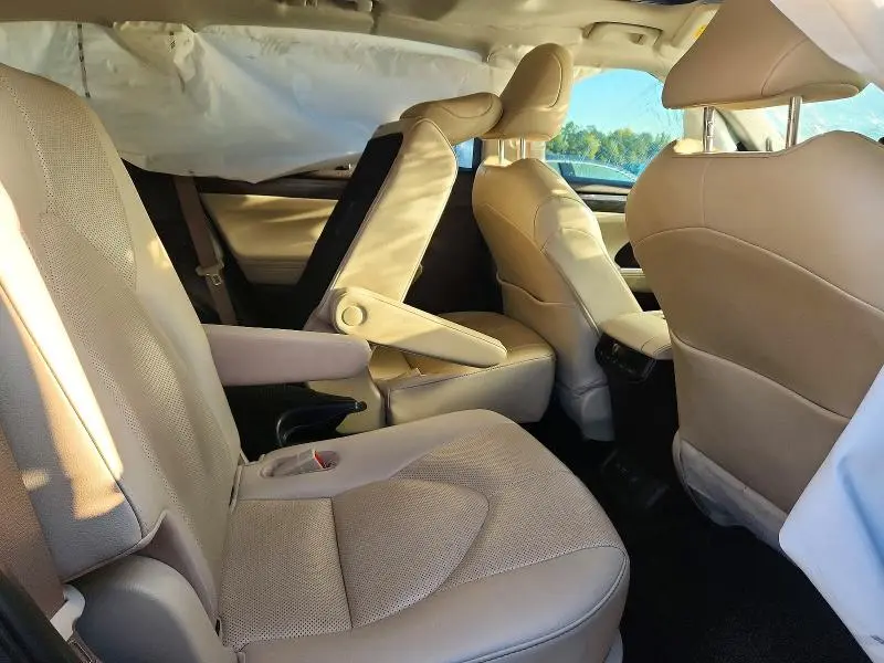 2020 TOYOTA HIGHLANDER LIMITED  