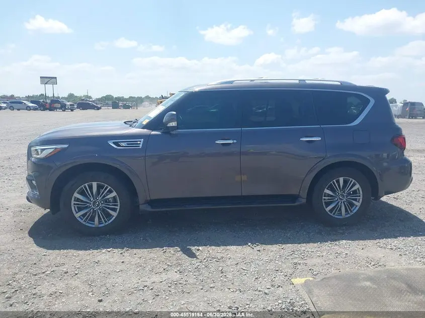 2022 INFINITI QX80 LUXE
