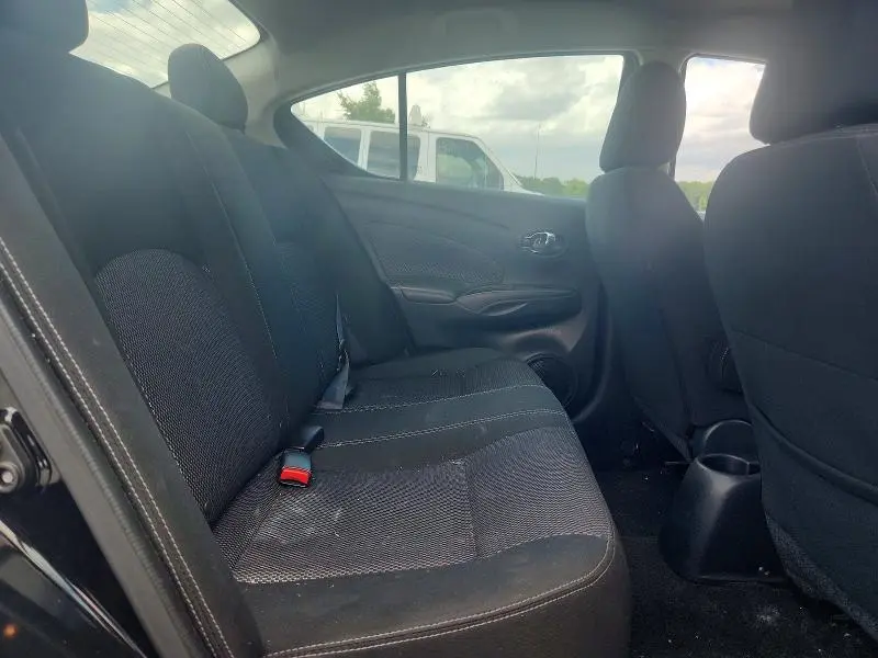 2018 NISSAN VERSA SV  